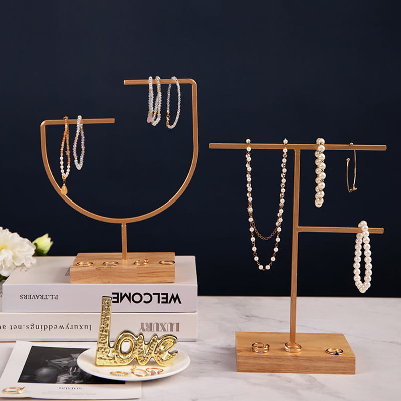 Moderner hängender Dekorationsständer aus Metall