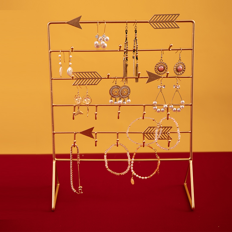 Armband, Halskette, Ohrringe, Schmuckregal, Ausstellungsstand